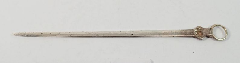 A silver Georgian meat skewer with shell terminal, circa mid 18th century, 24g, 19cm
