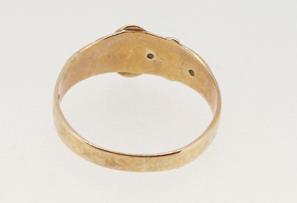 A 9 carat gold Victorian style buckle ring set two blue stones, size U, 2.6g - Bild 4 aus 4