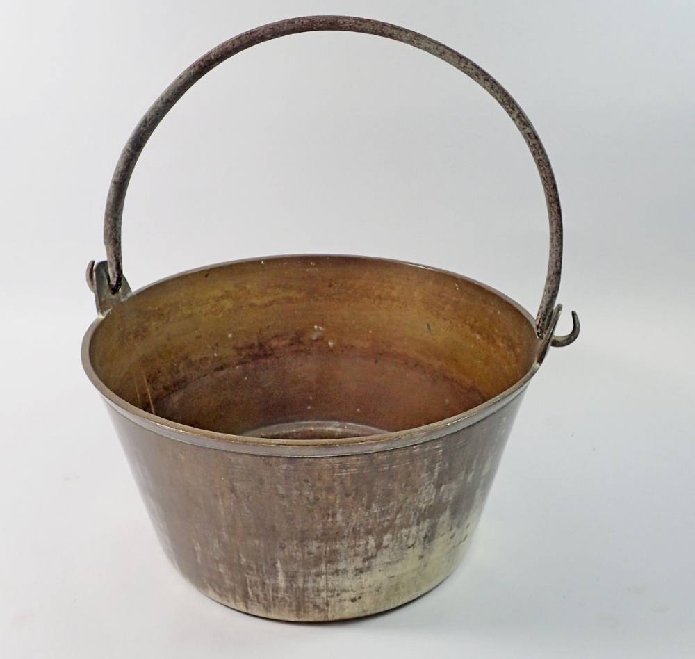 A late 19th century brass preserving pan 29cm diameter