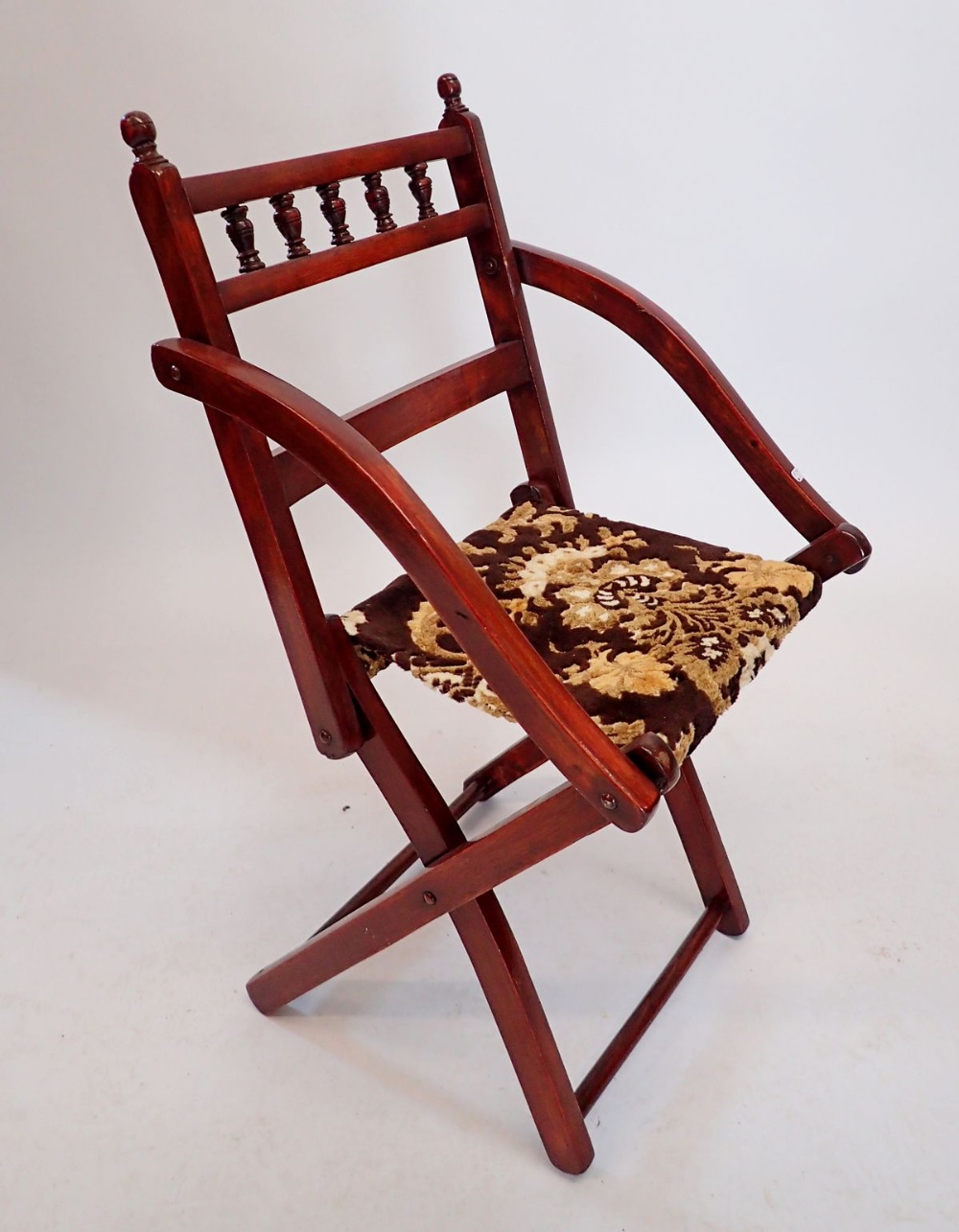 An Edwardian folding child's chair