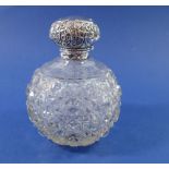 A large Victorian cut glass and silver topped perfume bottle with stopper, 12.5cm, Chester 1900 by