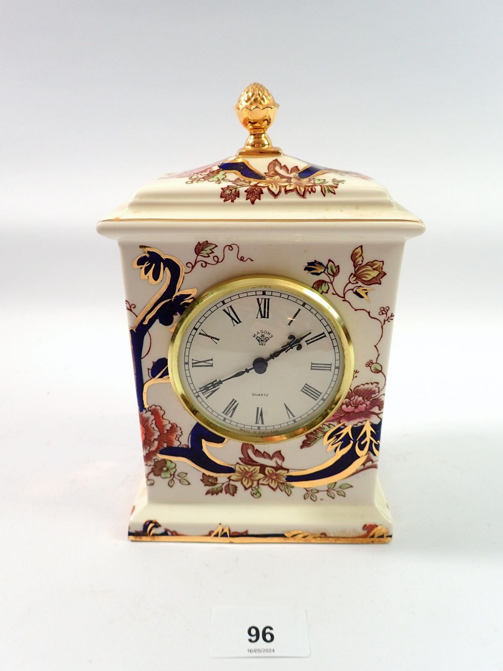 A Masons 'Mandalay' mantel clock, 20cm tall