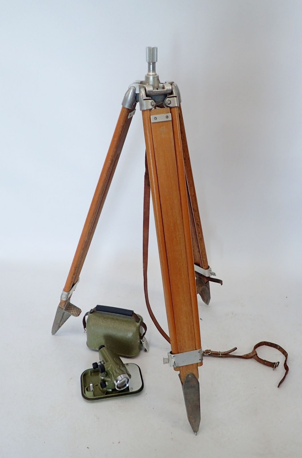 A Kern Swiss dumpy dumpy level and Kern tripod