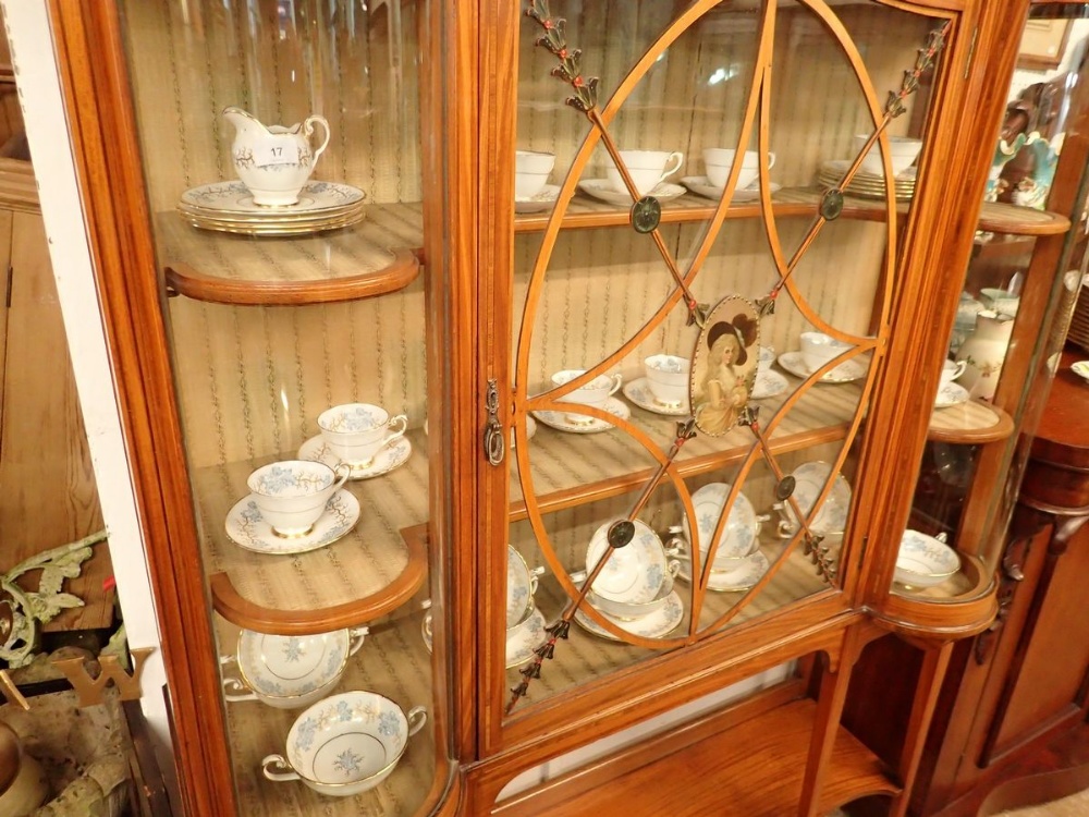 A Tuscan Avondale set of eleven coffee cups and saucers, jug and milk plus twelve soup bowls and - Image 4 of 4