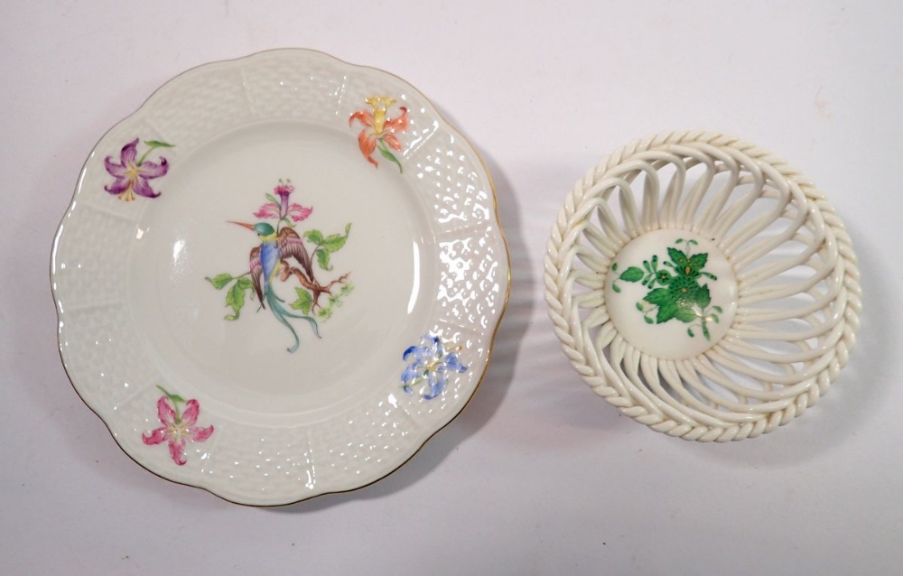 A group of Herend porcelain to include four various small dishes, three small plates and a pair of - Image 2 of 2