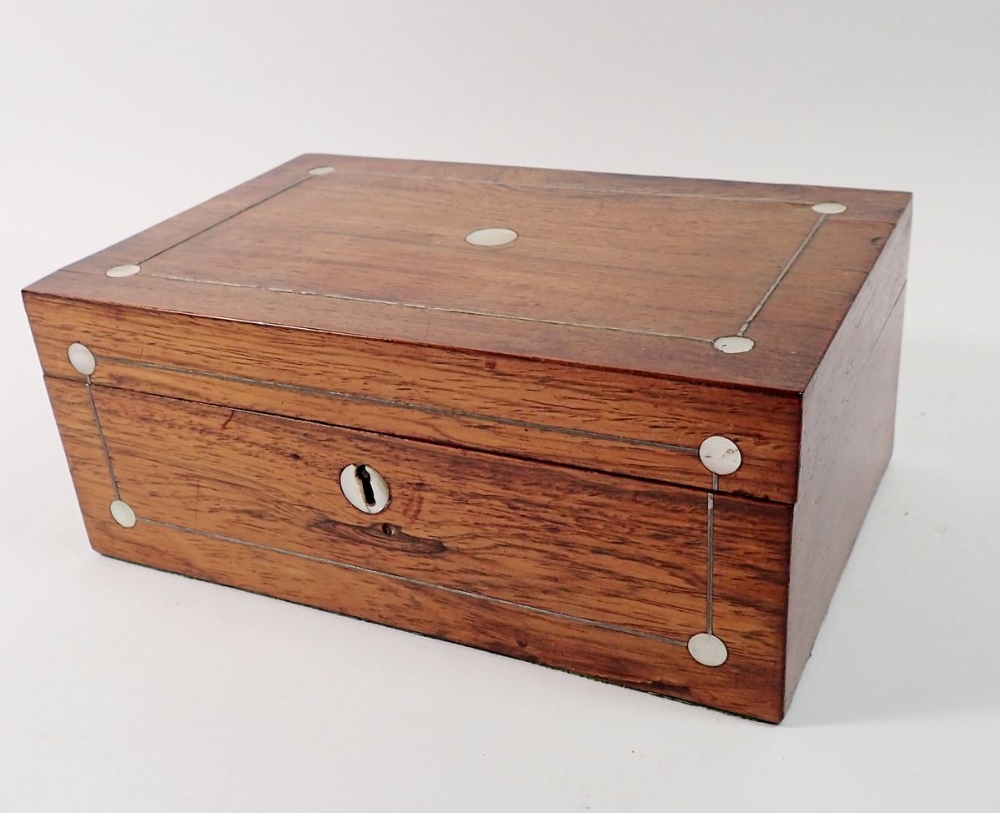 A 19th century mahogany box with mother of pearl inlay, 22.5cm wide