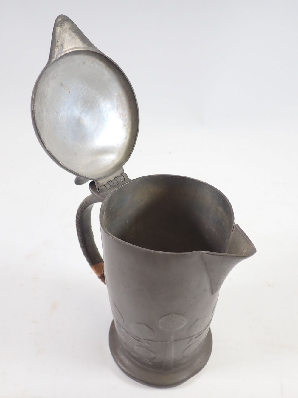 A Tudric pewter Arts & Crafts hot water jug by Archibald Knox for Liberty, No 0967 - Image 3 of 4
