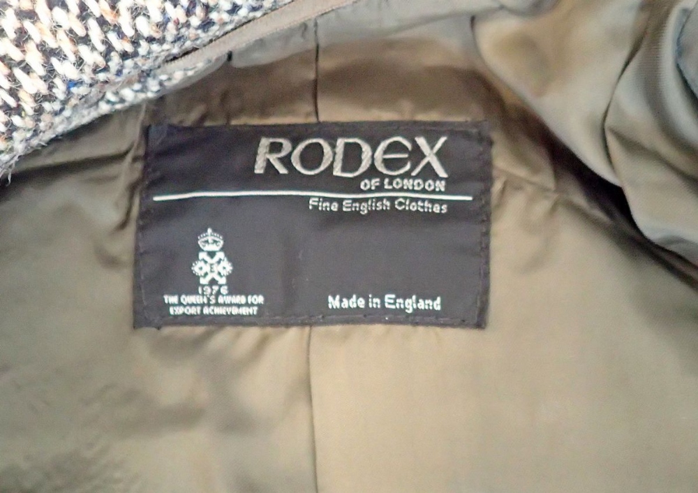 A vintage tweed men's coat by Rodex of London, label says 38 reg, chest measures 44" - Image 2 of 3