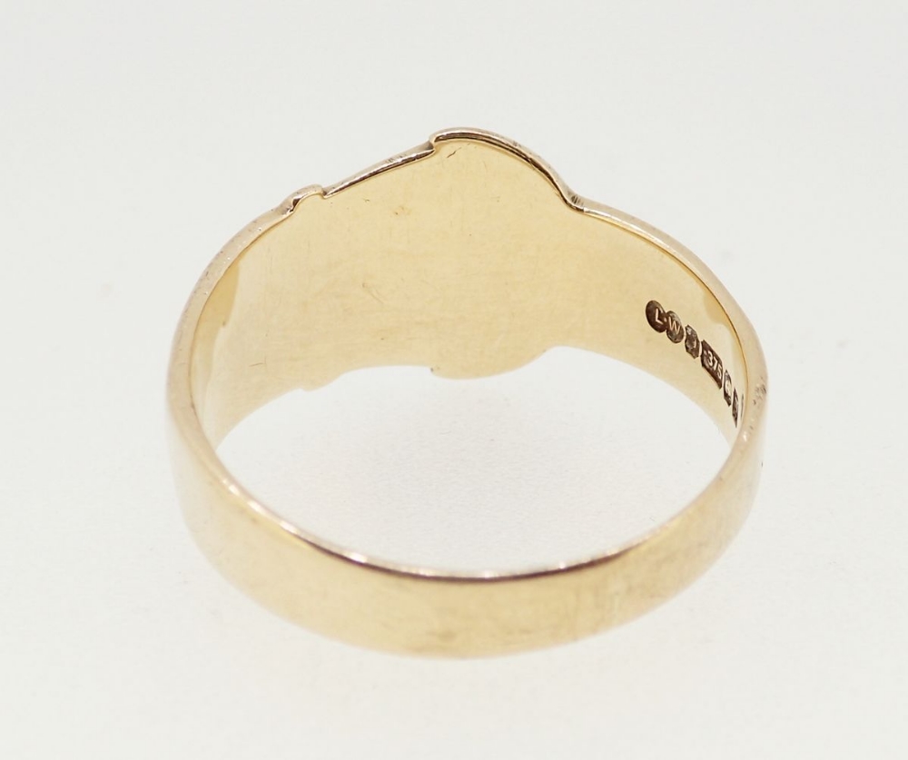 A 9ct gold buckle ring, 5.2g, size V to W - Image 4 of 4