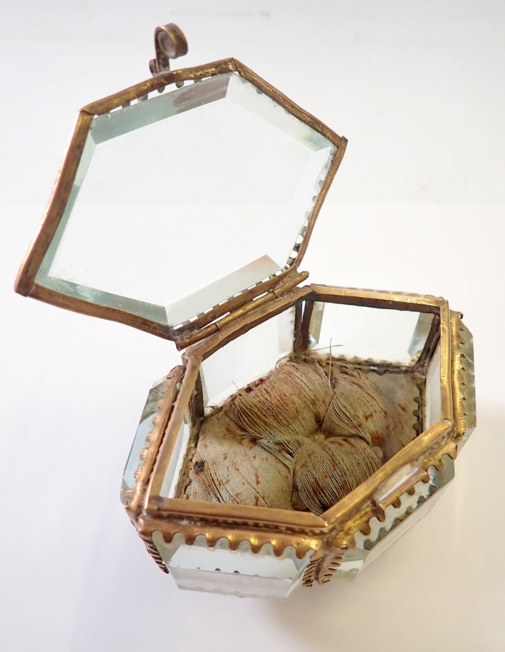 A Victorian glass and metal mounted jewellery casket, 9 x 6cm - Image 3 of 3