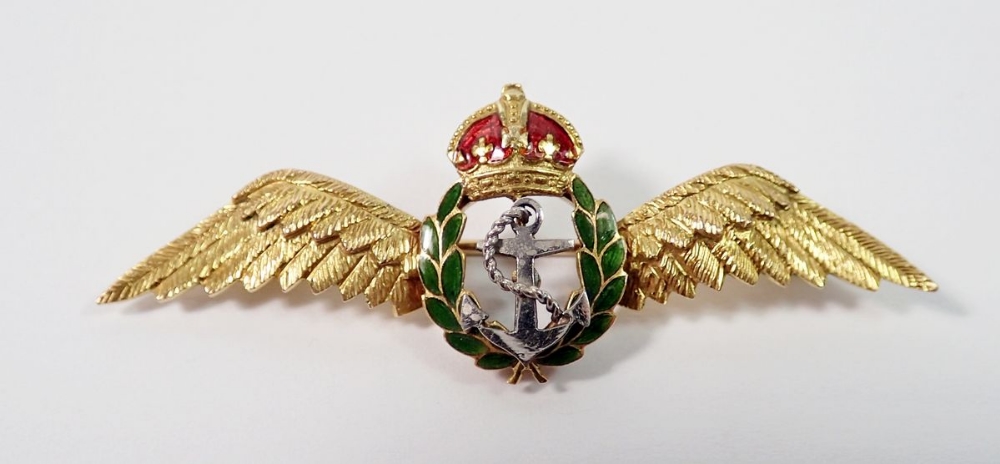 A Mappin and Webb 9 carat gold and enamel Royal Naval Air Service sweetheart brooch in fitted - Image 2 of 4