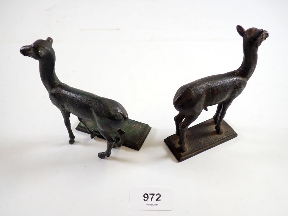 A 19th century pair of bronze figures of young stags - one a/f, 12cm tall - Bild 2 aus 3