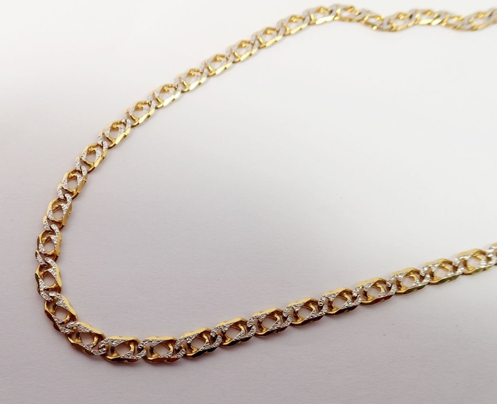 A 9ct gold white and yellow gold necklace, 46cm long, 13.1g - Bild 3 aus 4