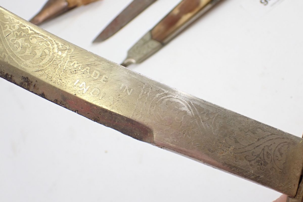 A Solingen small serrated knife, an Egyptian decorative knife and a horn handled knife - Bild 4 aus 5