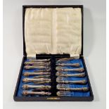 A set of silver handled dessert cutlery, Sheffield 1906 - boxed