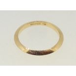 A Tiffany 18ct gold ring, size K, 2g