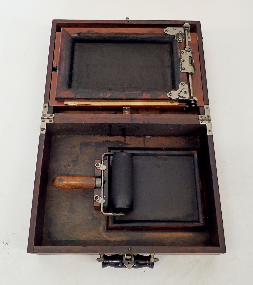 An old printing set, boxed