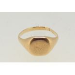 An 18 carat gold gent's signet ring, 6.4g