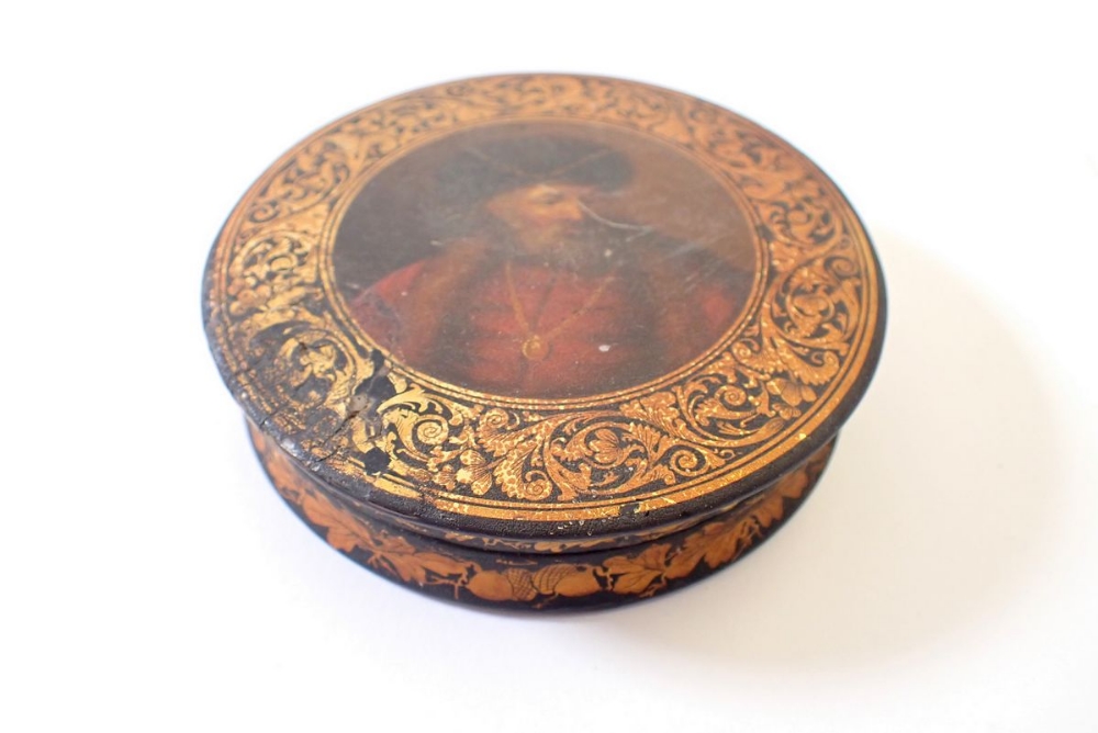 A 19th century paper mache snuff box with continental portrait of a gentleman - Image 2 of 3