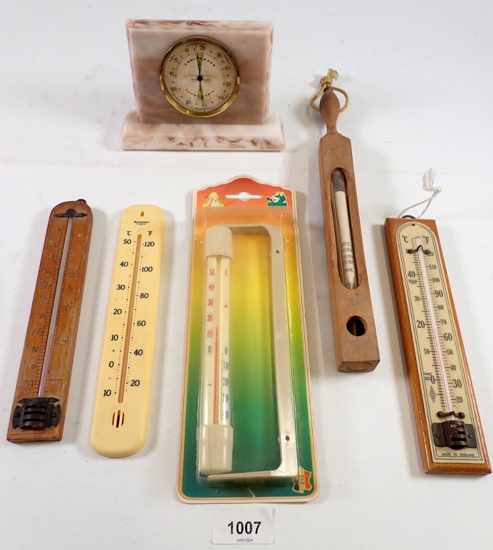 A group of six thermometers including a vintage bath water example etc.