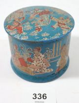 A Victorian papier-mache lidded pot with Japanese domestic family scene, 6.5cm tall