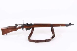 Ⓕ (S1) An early .303 Enfield No.4 T bolt-action sniper rifle (based on the No.4 Mk1 Trials rifle)