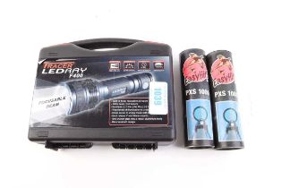 Tracer LED ray F400 scope lamp, cased, with two PXS1000 Easy Hit targets