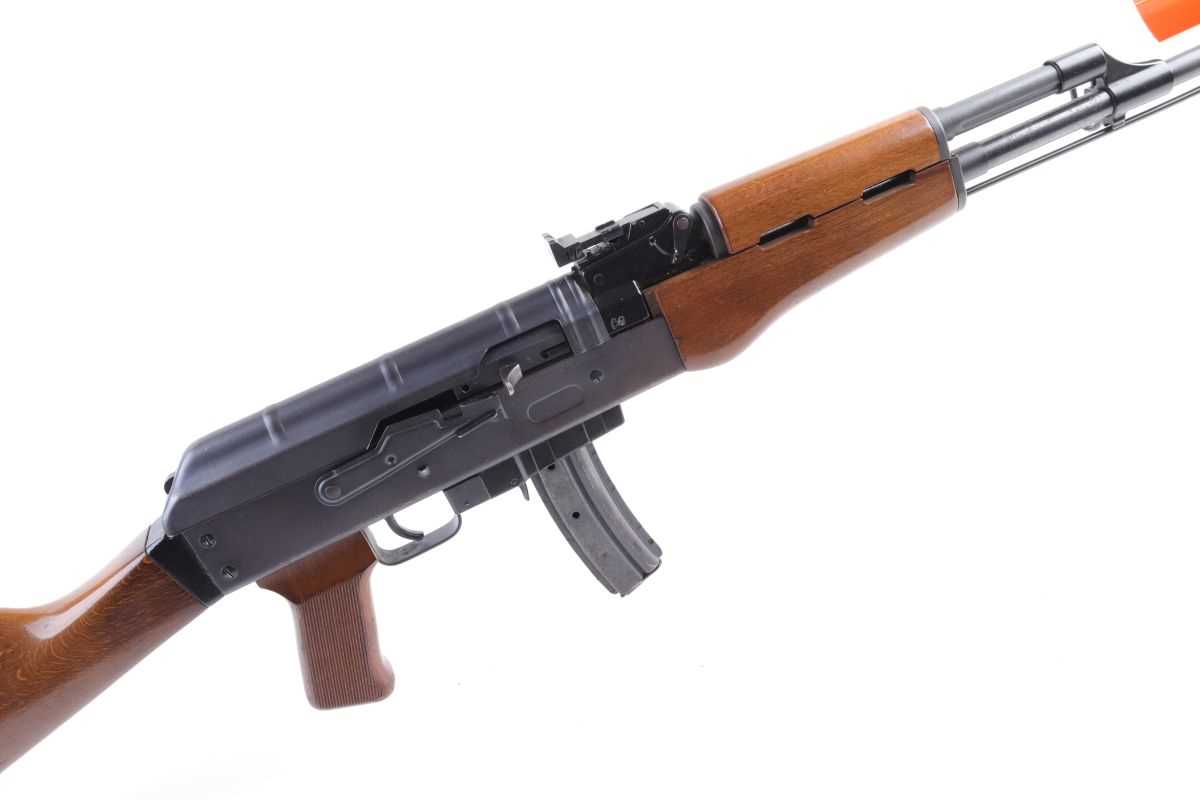VAT (S1) .22 Armi Jager AP80 semi-automatic rifle, 10 shot magazine ...
