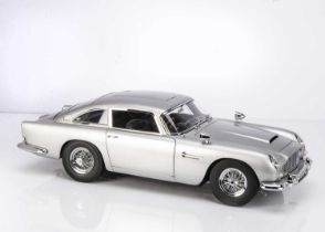 GE Fabbri 1:8 Build James Bond's Goldfinger Aston Martin DB5,