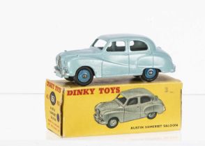 A Dinky Toys 40j/161 Austin Somerset Saloon,
