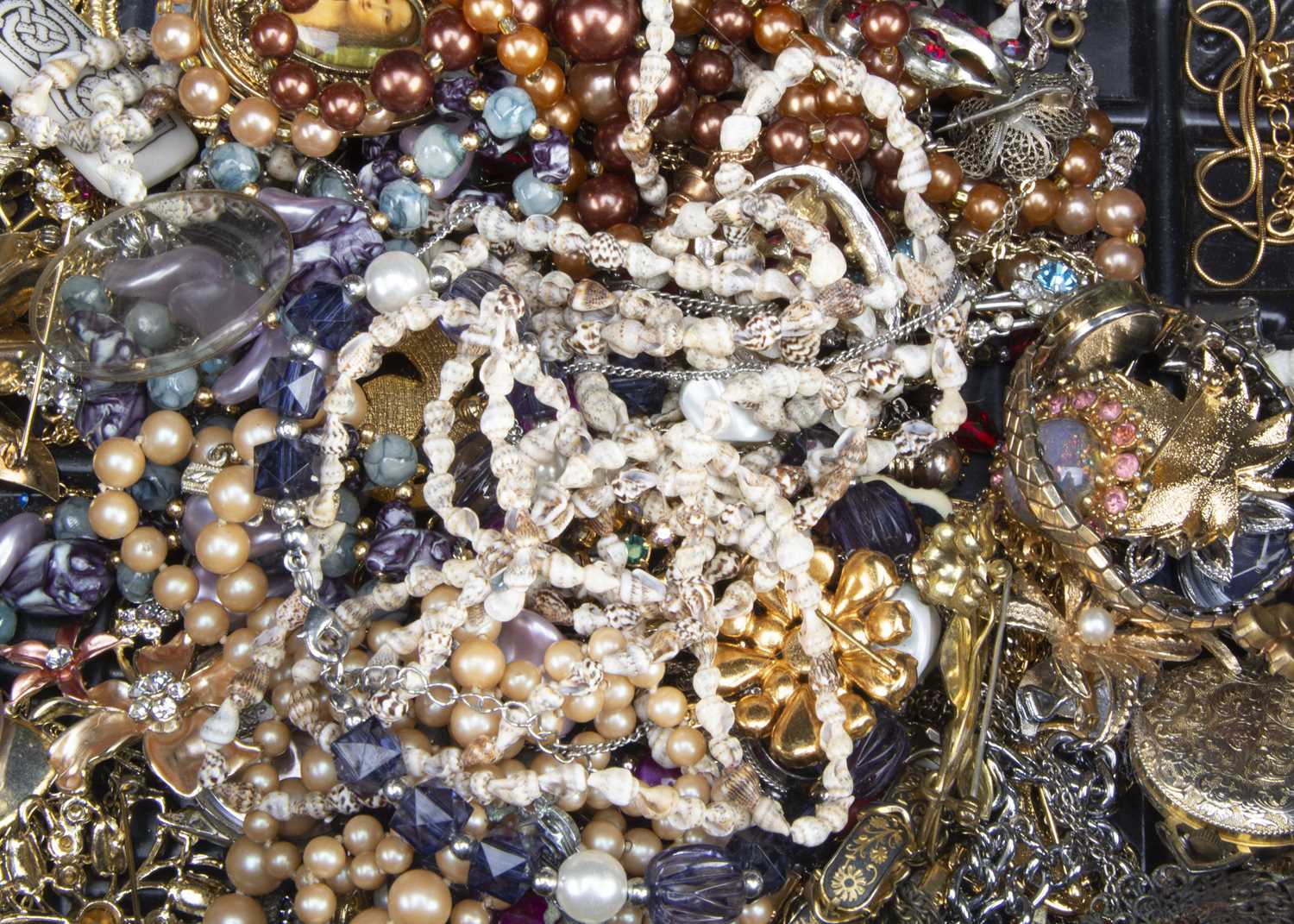 A collection of costume jewels, - Image 2 of 2