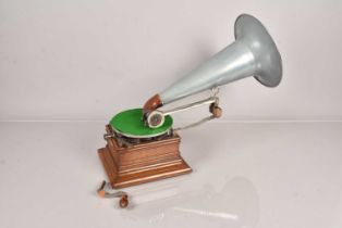 Horn gramophone,