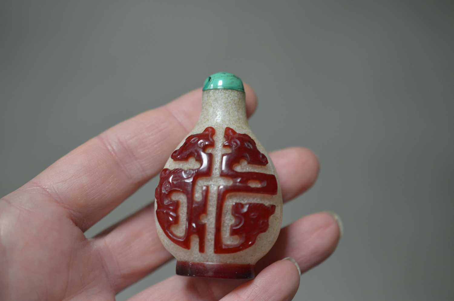 Seven mid 20th century Chinese glass scent bottles, - Image 14 of 20