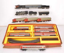 Tri-ang 00 gauge Transcontinental set with extra Locomotives and coaches (9),