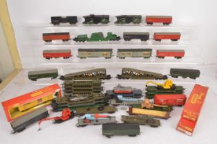 Tri-ang 00 Gauge Battle Space and Transcontinental Rolling Stock (41),