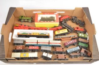 Hornby Tri-ang Locomotives and freight wagons 00 gauge (25),