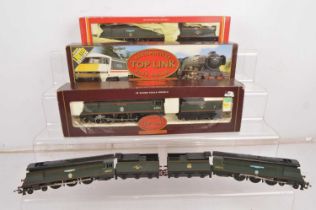 Hornby Battle of Britain West Country Steam Locomotives and tenders 00 gauge (5),