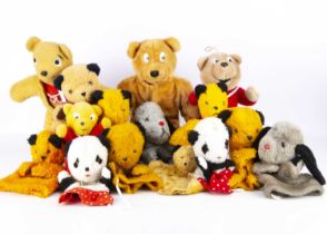 A collection of Super Teds and Sooty, Sweep and Soo hand puppets,