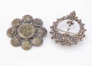 A celtic white metal open work plaid brooch,