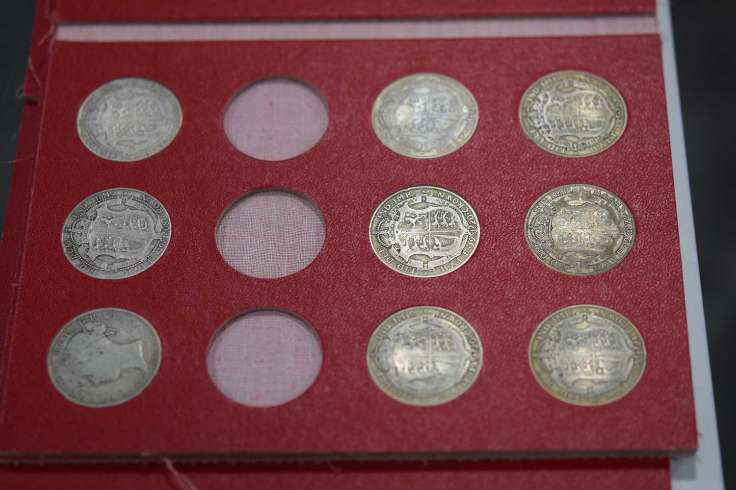 A collection of Pre Decimal British Coinage, - Image 3 of 10