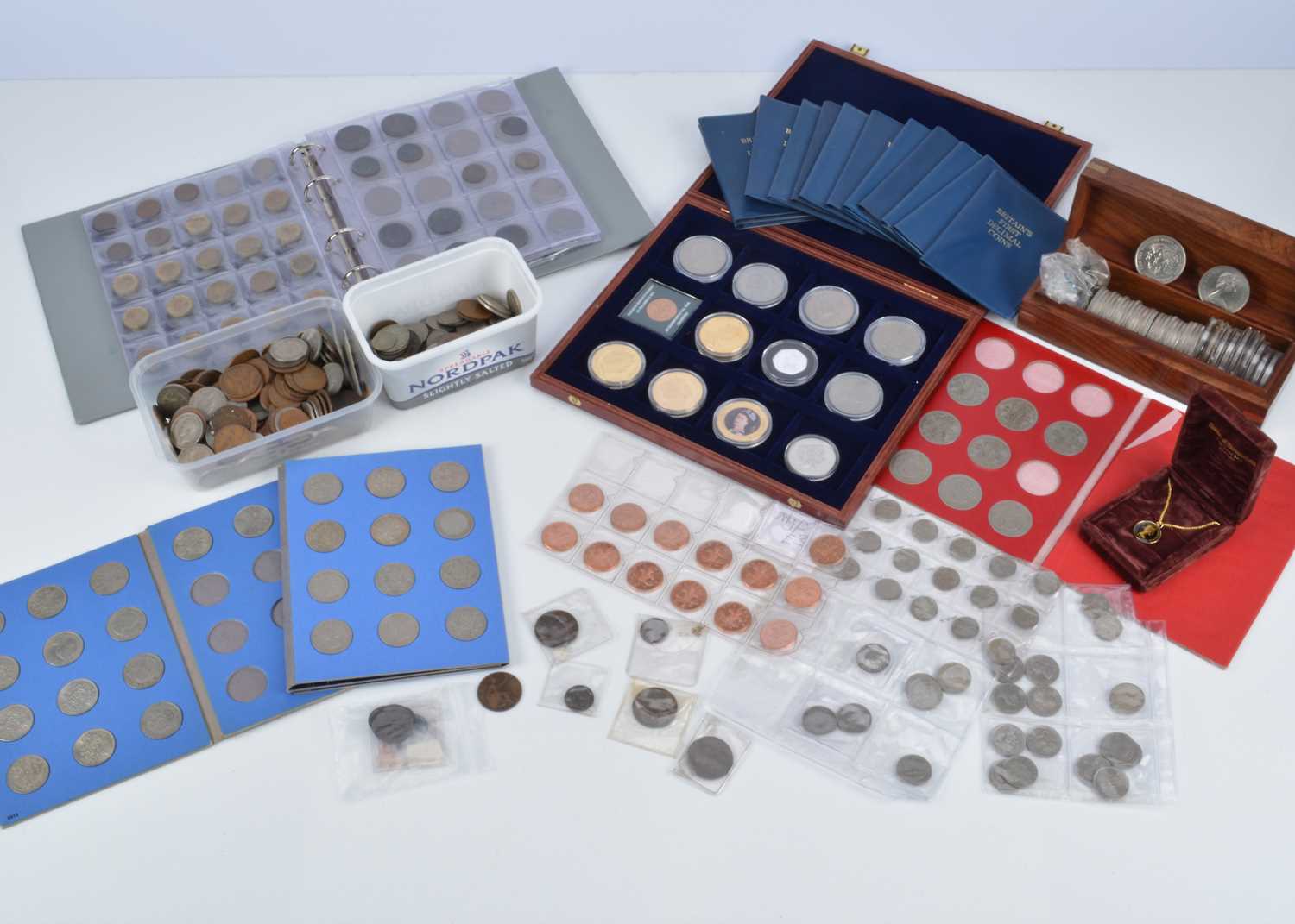 A collection of British coinage,