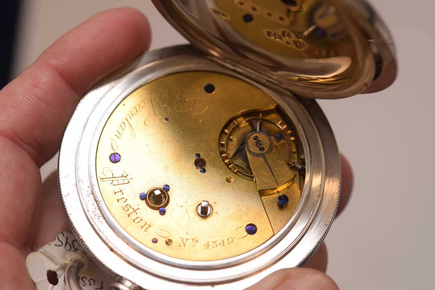 An oversized Victorian silver open faced pocket watch, - Bild 6 aus 9