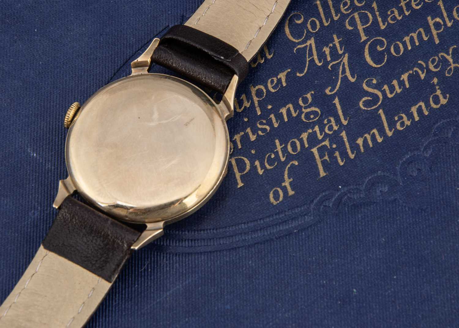 A 1950s Smiths De Luxe manual wind 9ct gold cased wristwatch, - Image 3 of 3