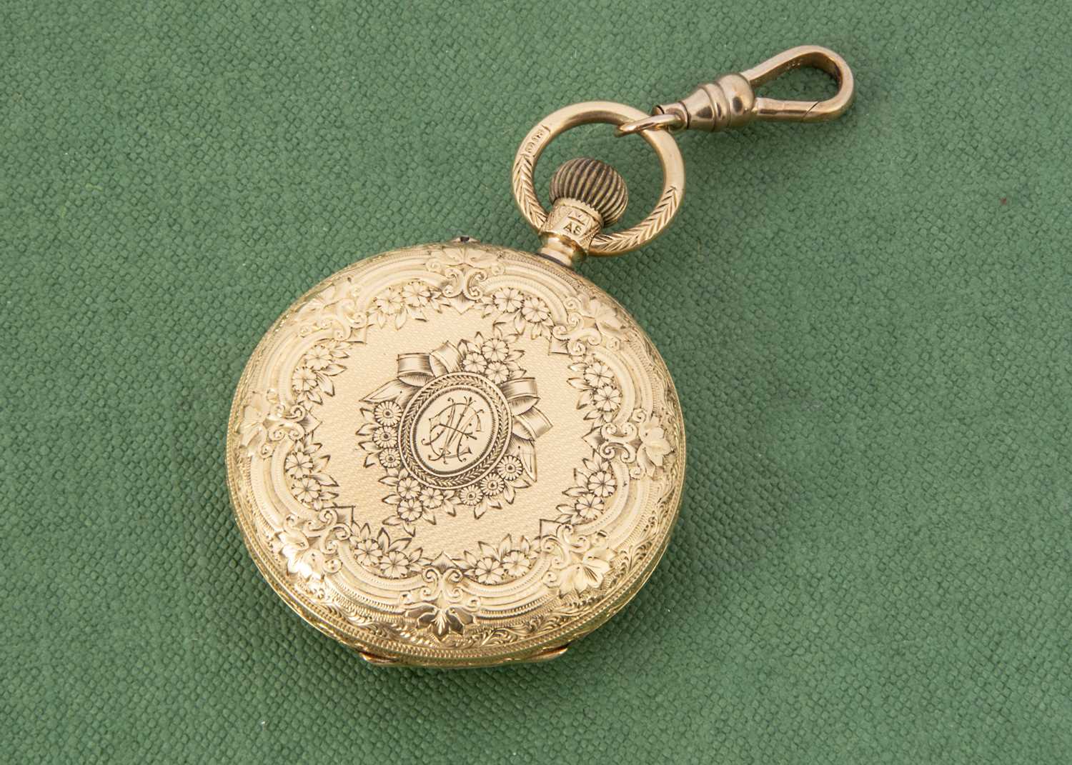 A Victorian 18ct gold lady's open faced pocket watch, - Bild 2 aus 2