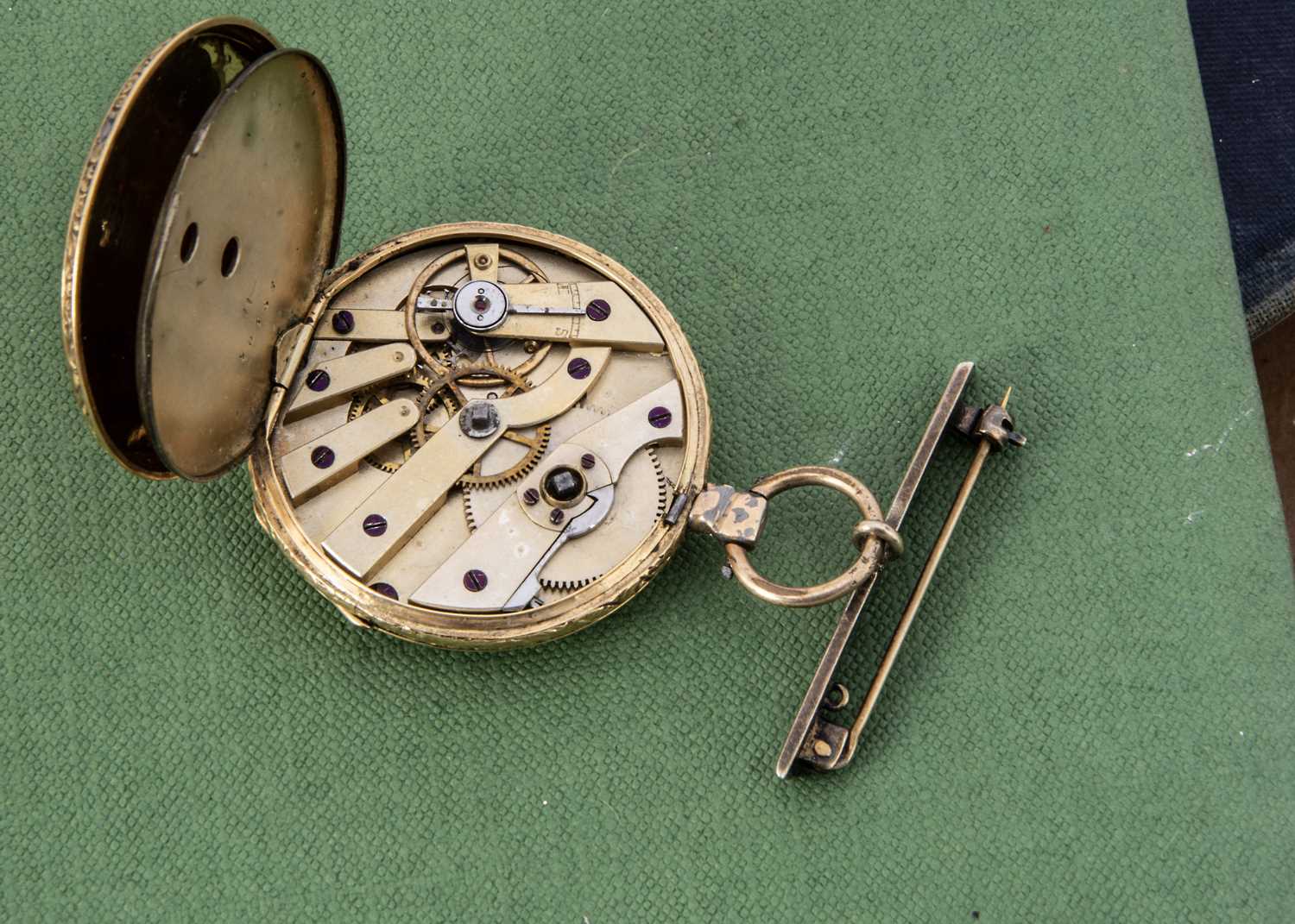 A Victorian 18ct gold open faced pocket watch, - Bild 2 aus 3