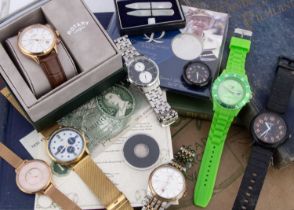 A collection of modern gentlemans wristwatches and other items,