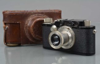 A Leitz Wetzlar Leica III Mod F Rangefinder Camera, black, serial no 132575