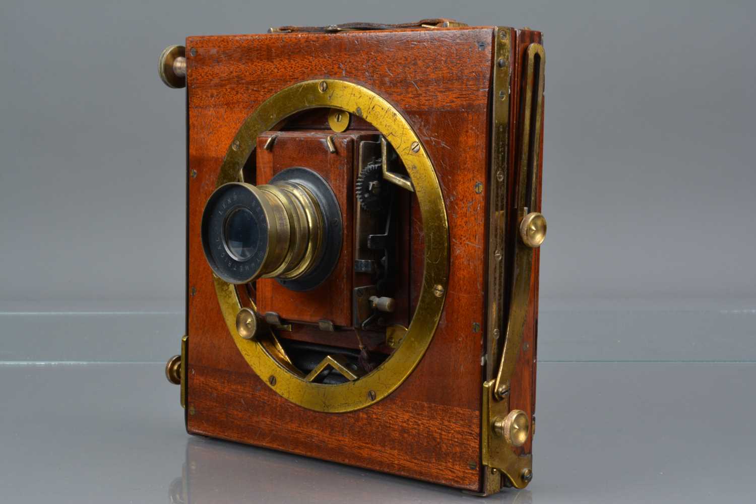 A Mahogany and Brass Half Plate Camera - Image 3 of 3