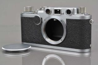 A Leitz Wetzlar Leica IIf Rangefinder Camera Body,