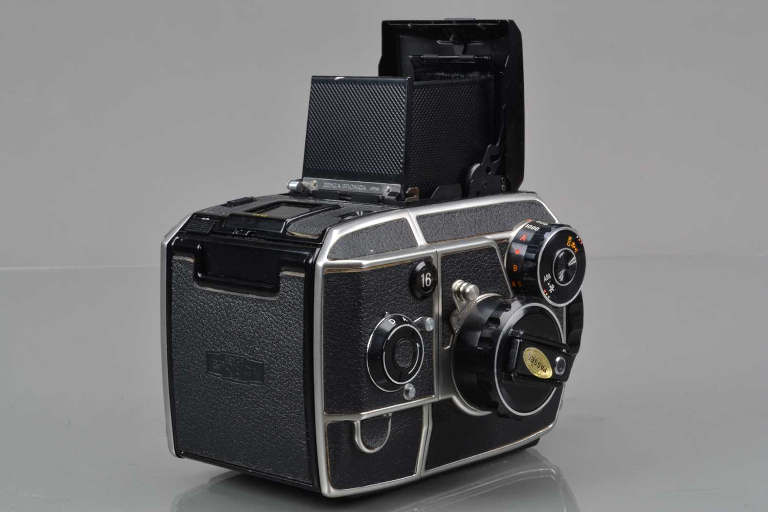 A Zenza Bronica EC-TL Camera, - Image 2 of 2